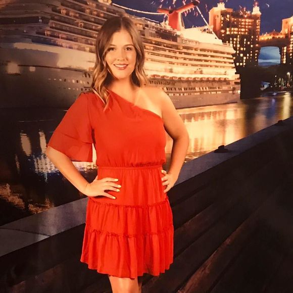 Meet your Posher, Kylee - Picture 1 of 1